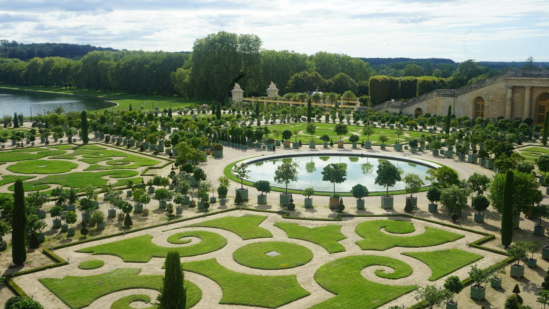 Versailles Gardens Source: Theodore Poncet
