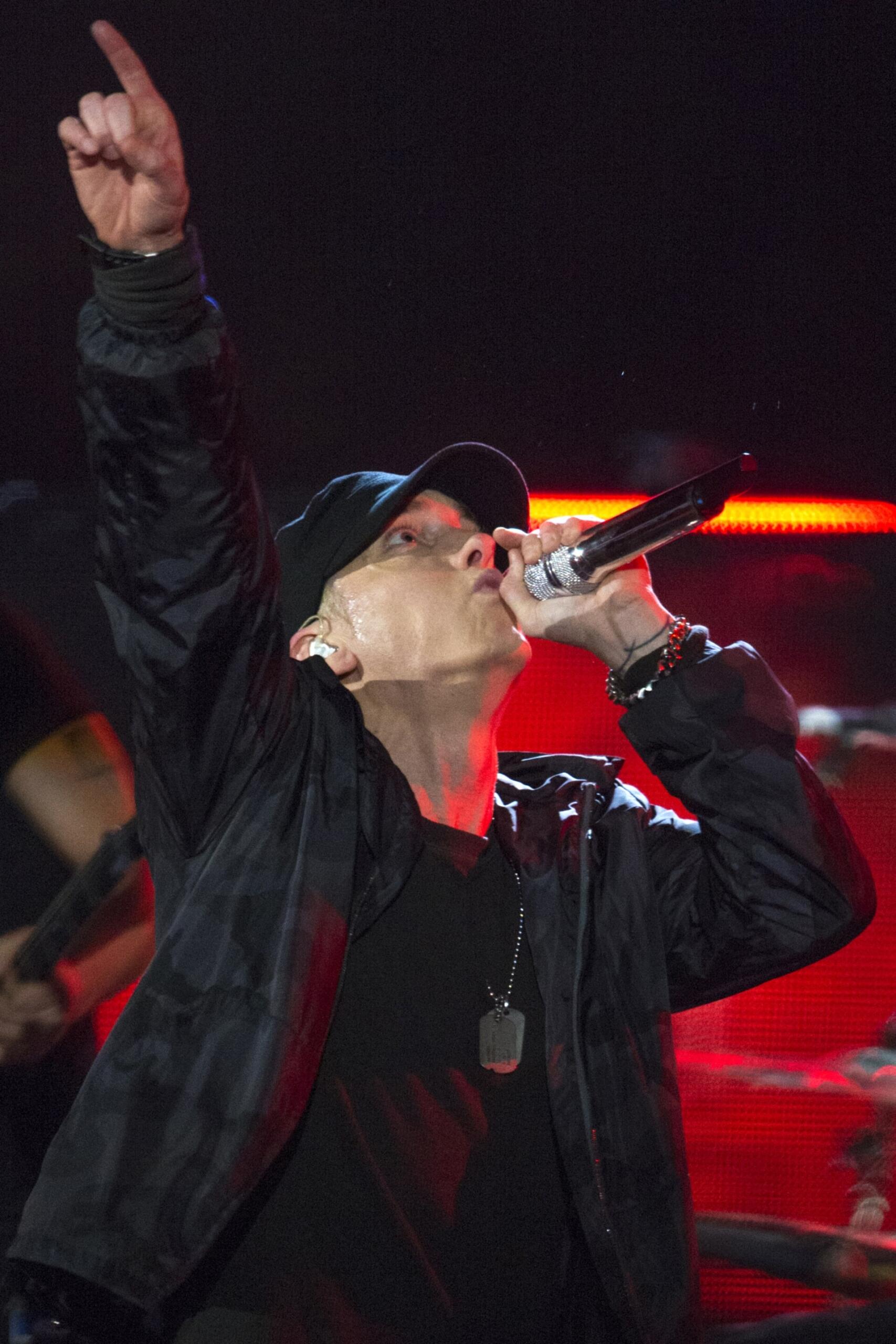 Eminem performs during The Concert for Valor in Washington, D.C. Nov. 11, 2014. DoD News photo by EJ Hersom