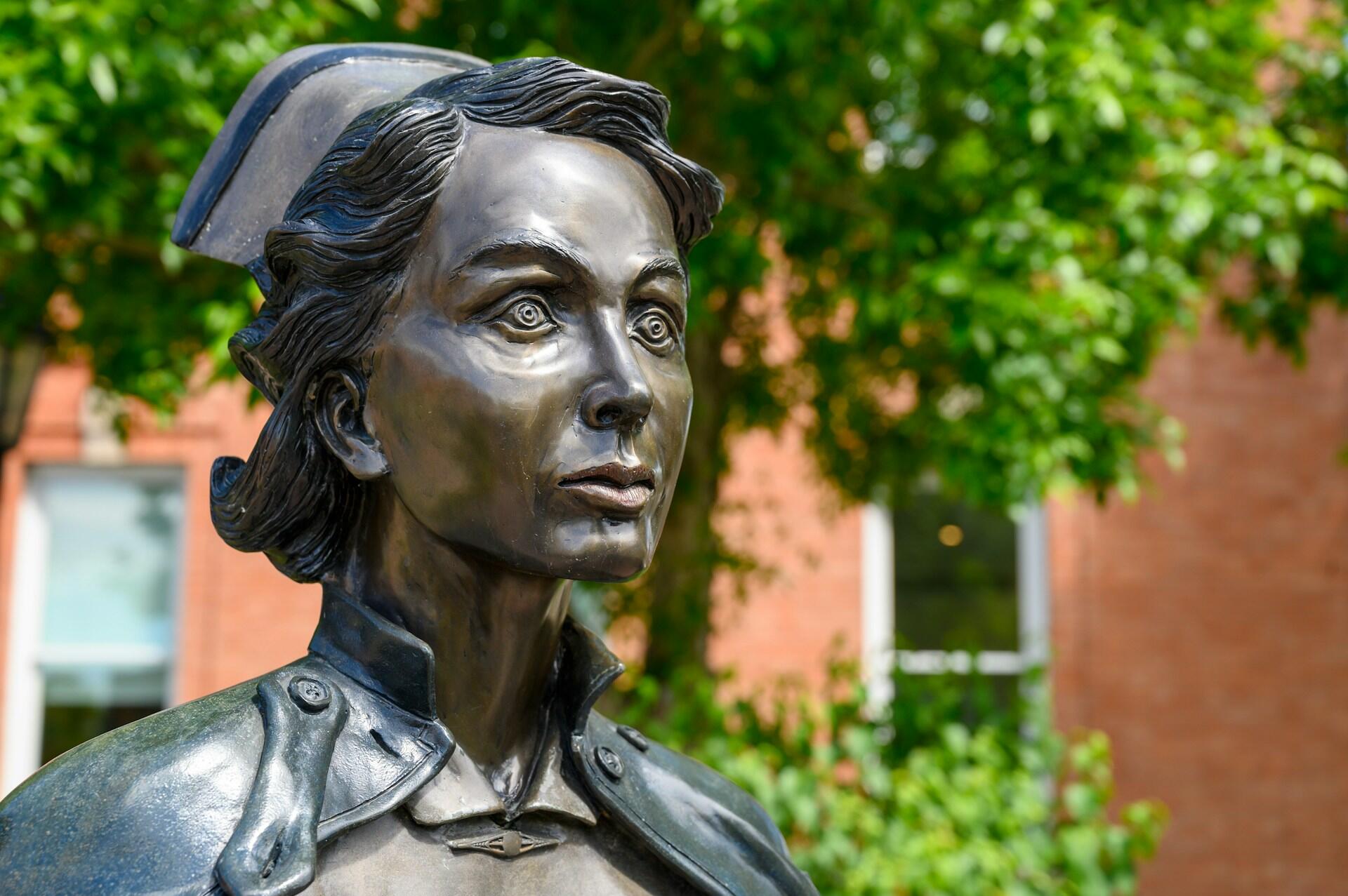 A statue of Florence Nightingale.