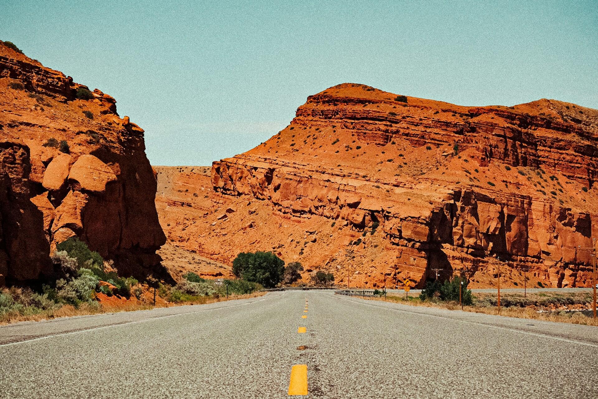 A view of the Oregon Trail road.