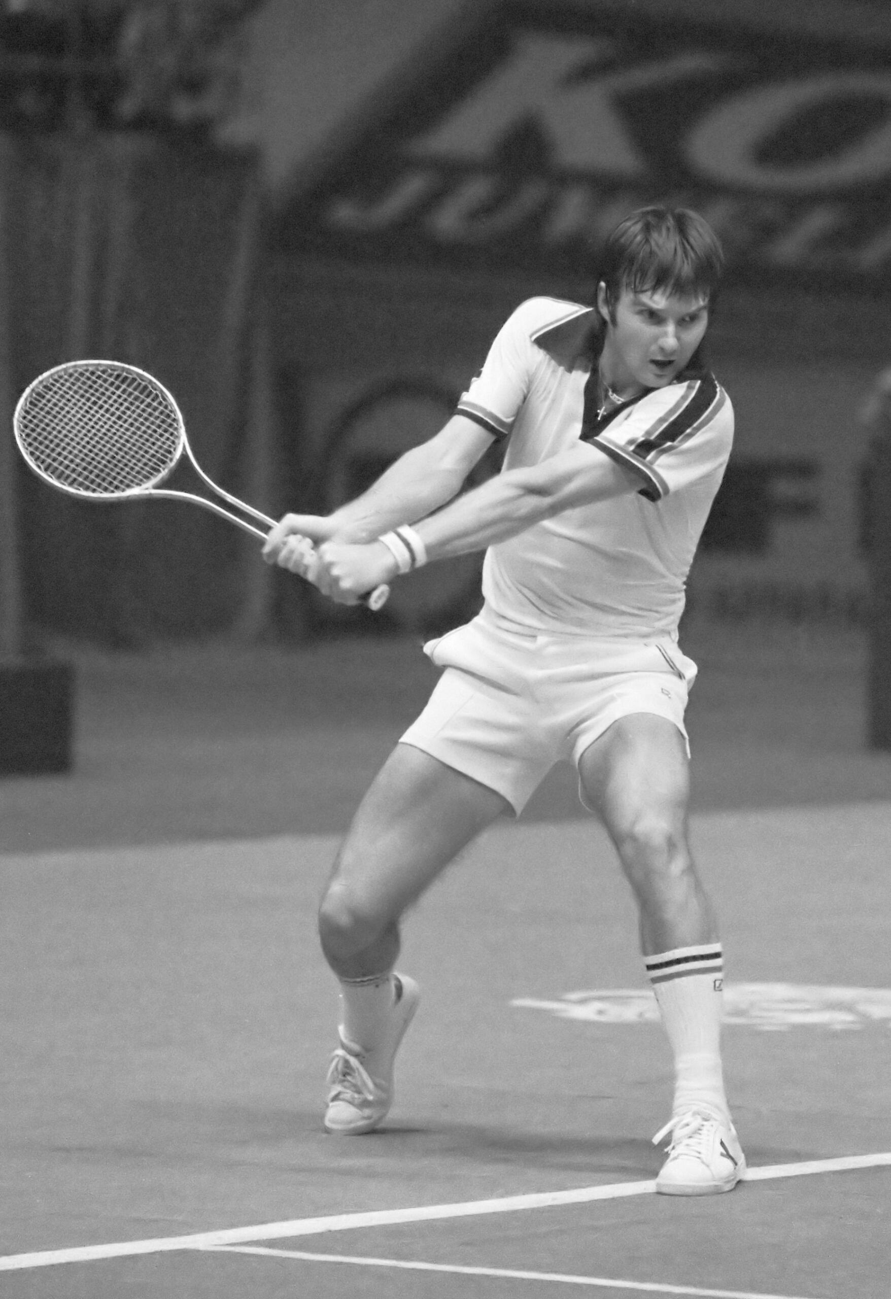 black and white photo of Connors playing in the ABN Tennis tournament in Rotterdam, Netherlands 1978