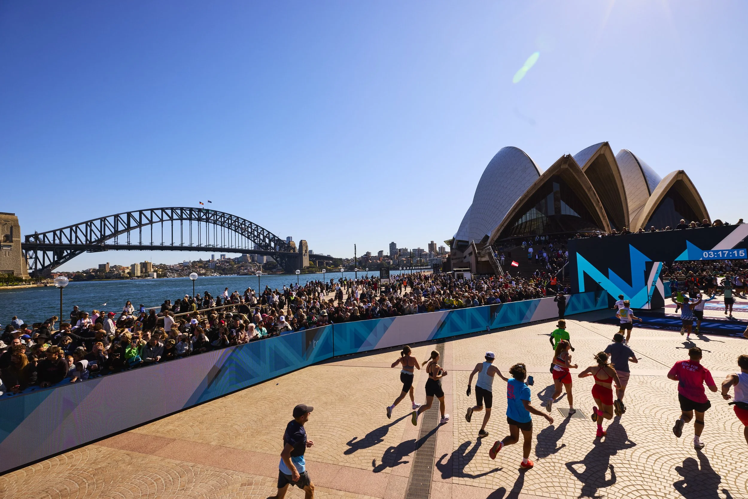 Sydney Opera House finish line for the Marathon with runners