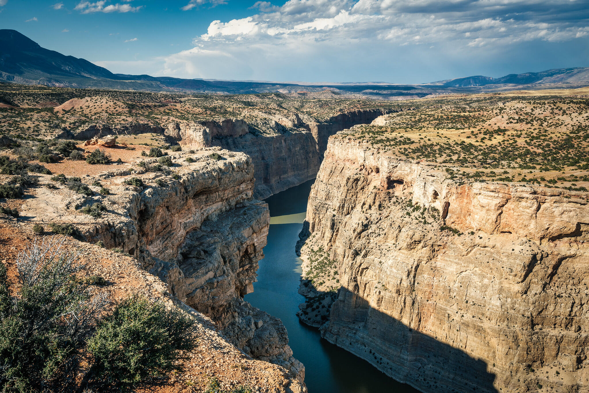view of Devil's Canyon, located on Bighorn Canyon park