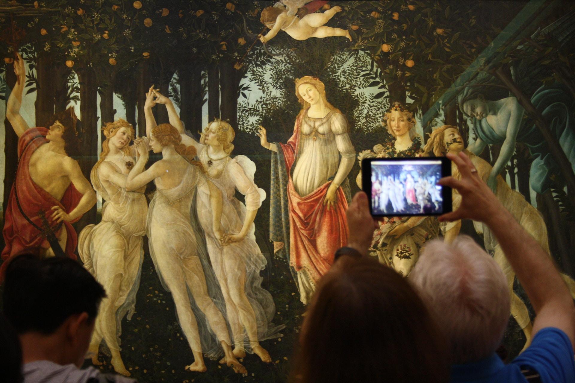 La primavera de Boticelli, con turistas al frente