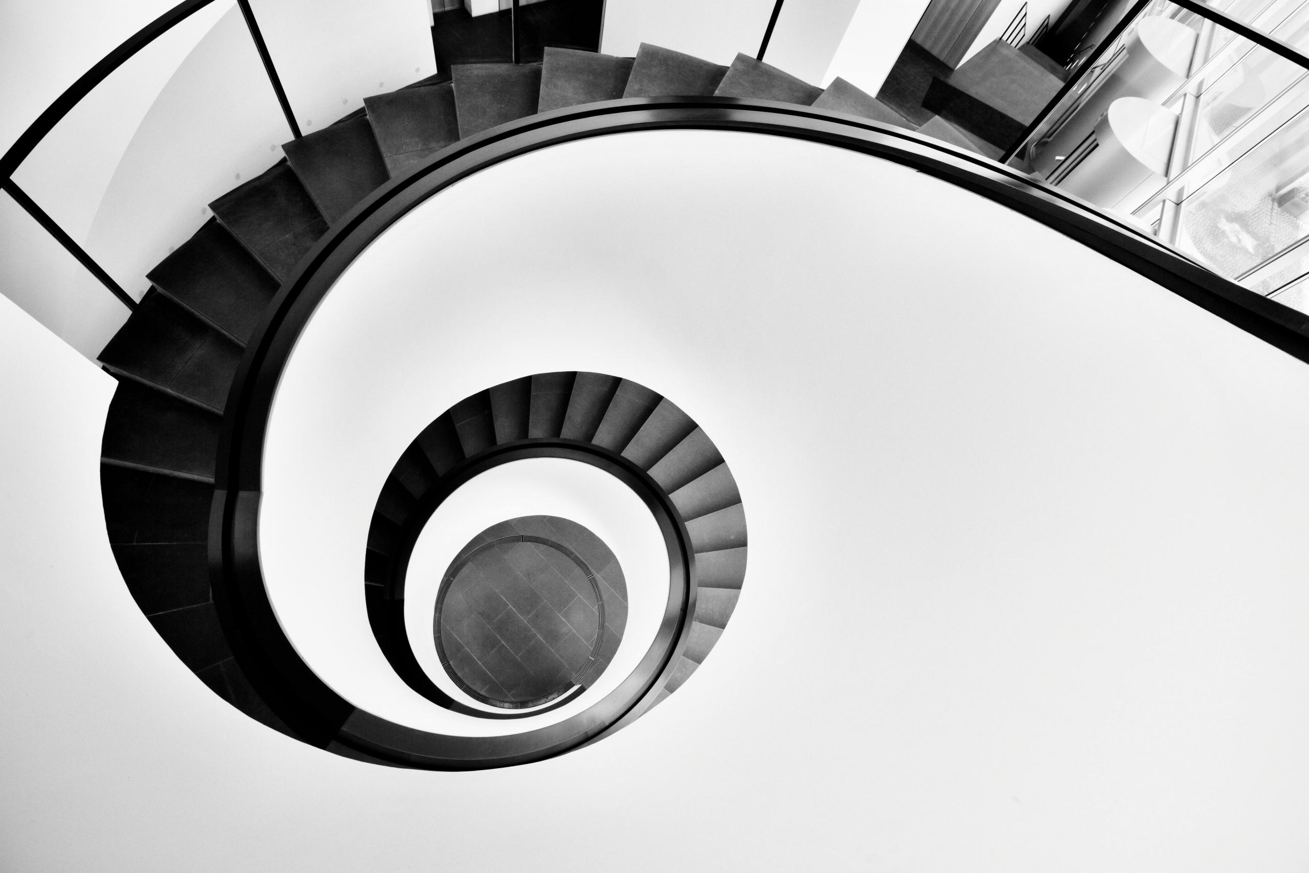 escalera que sigue proporcion aurea