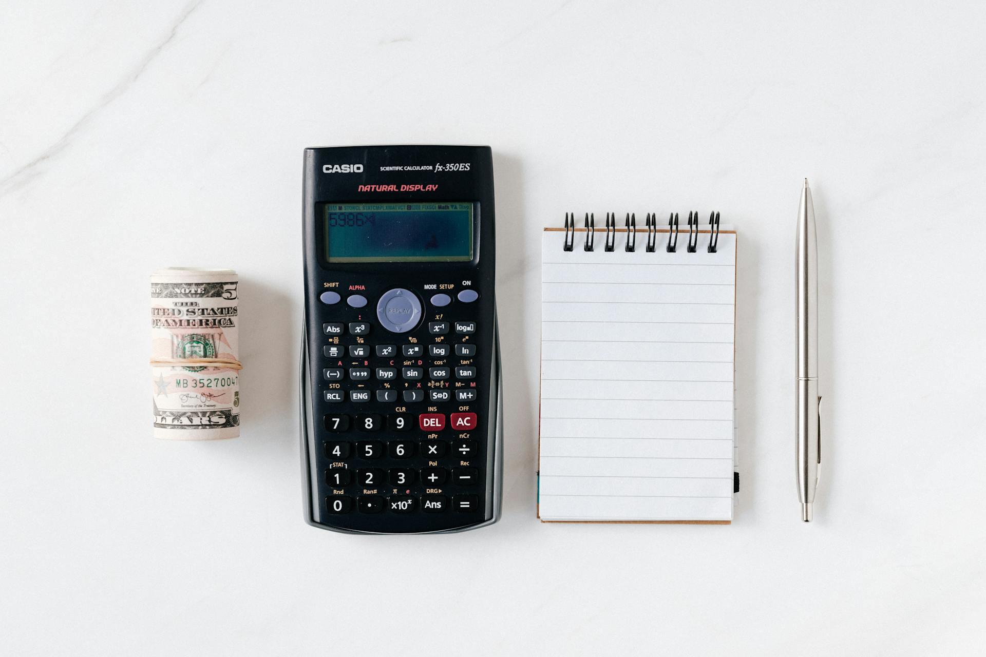calculaora, plata, agenda