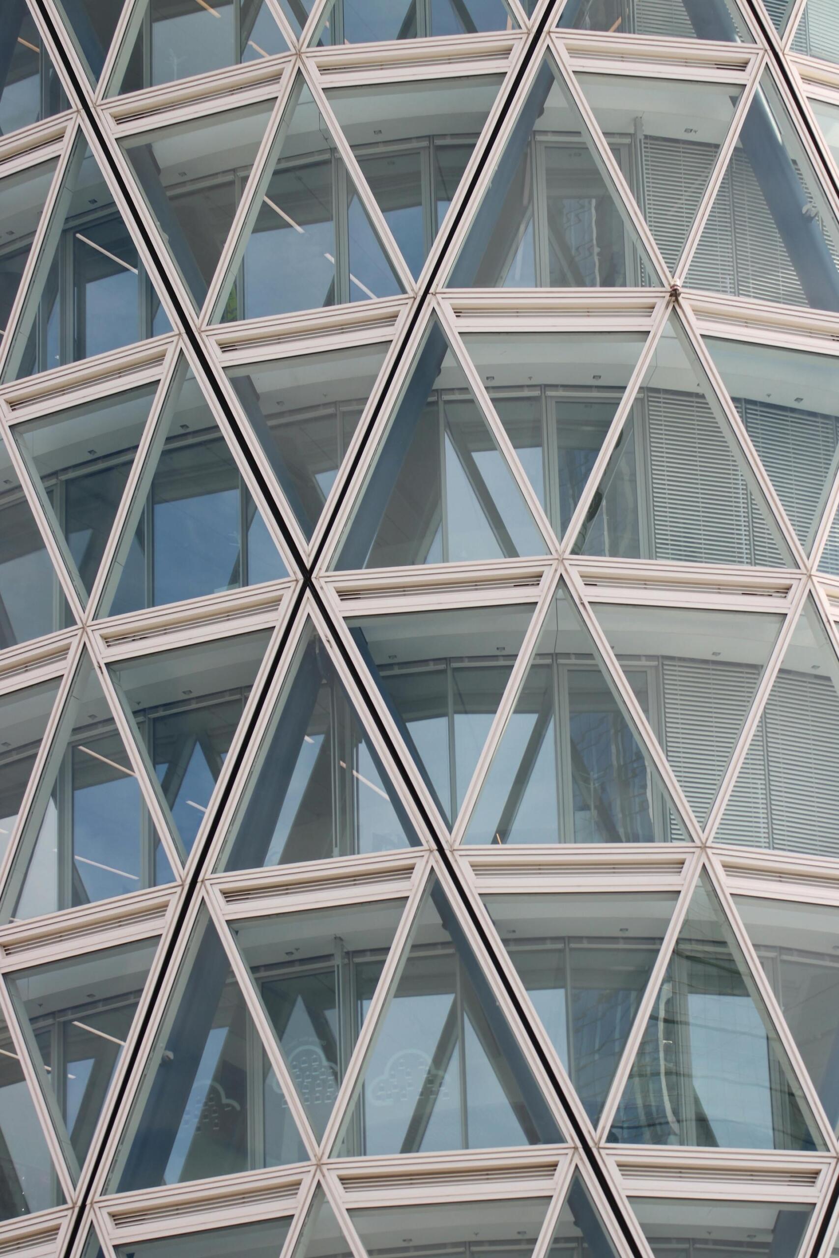 ventanas en forma de triangulo