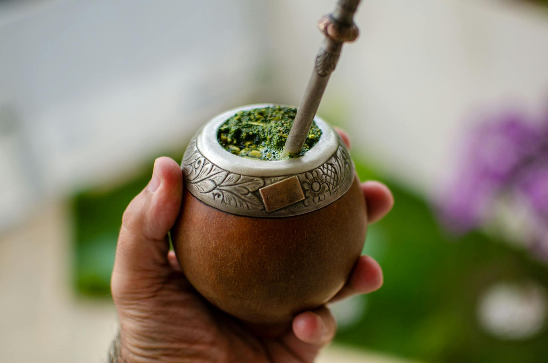 Mate tradicional en Uruguay, infusión típica representativa de su cultura. Foto: MESSALA CIULLA, Pexels.