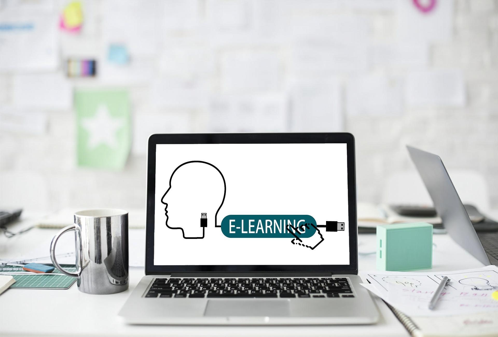 Màn hình máy tính sẵn sàng giảng dạy trực tuyến
