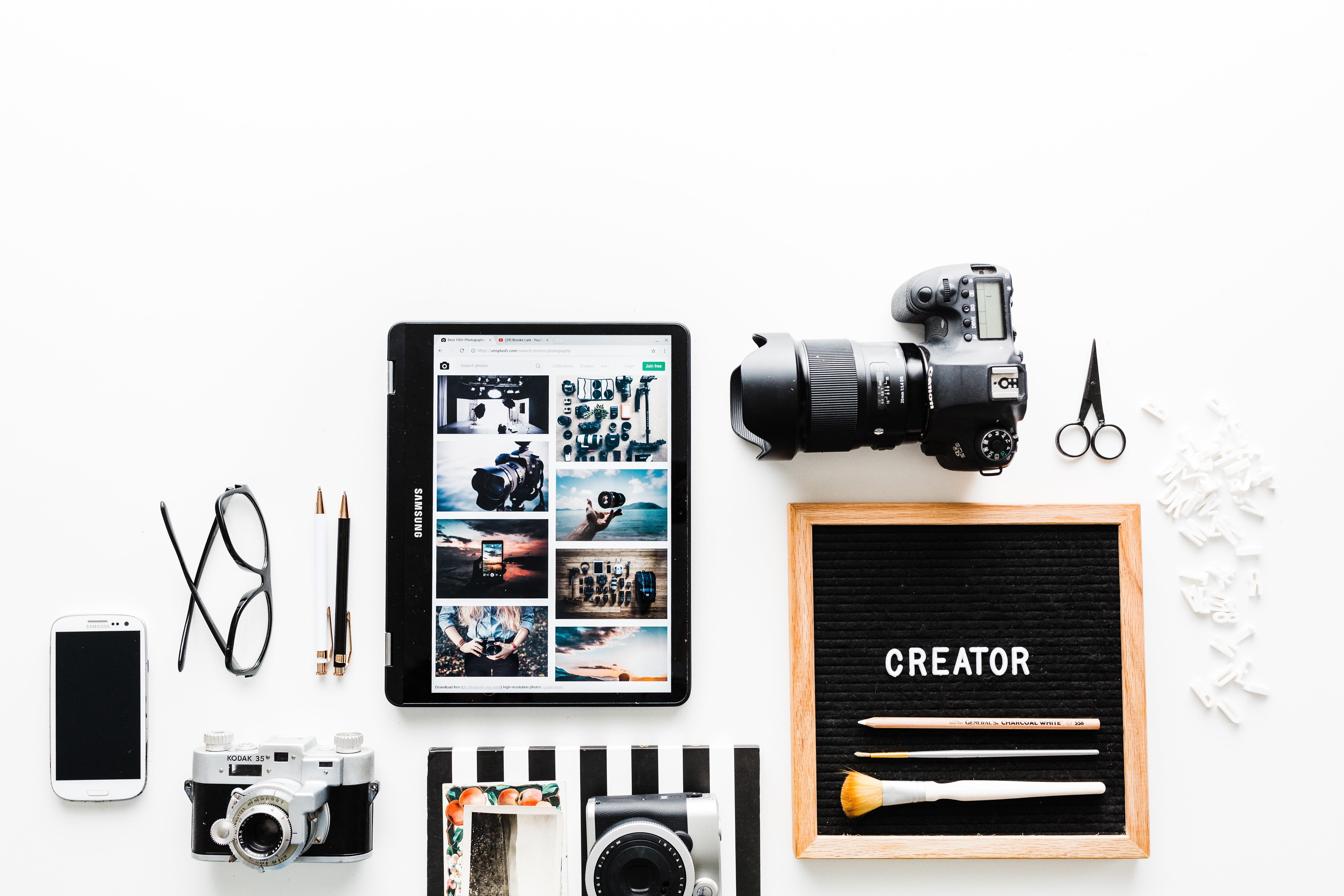 cameras and electronic tablet