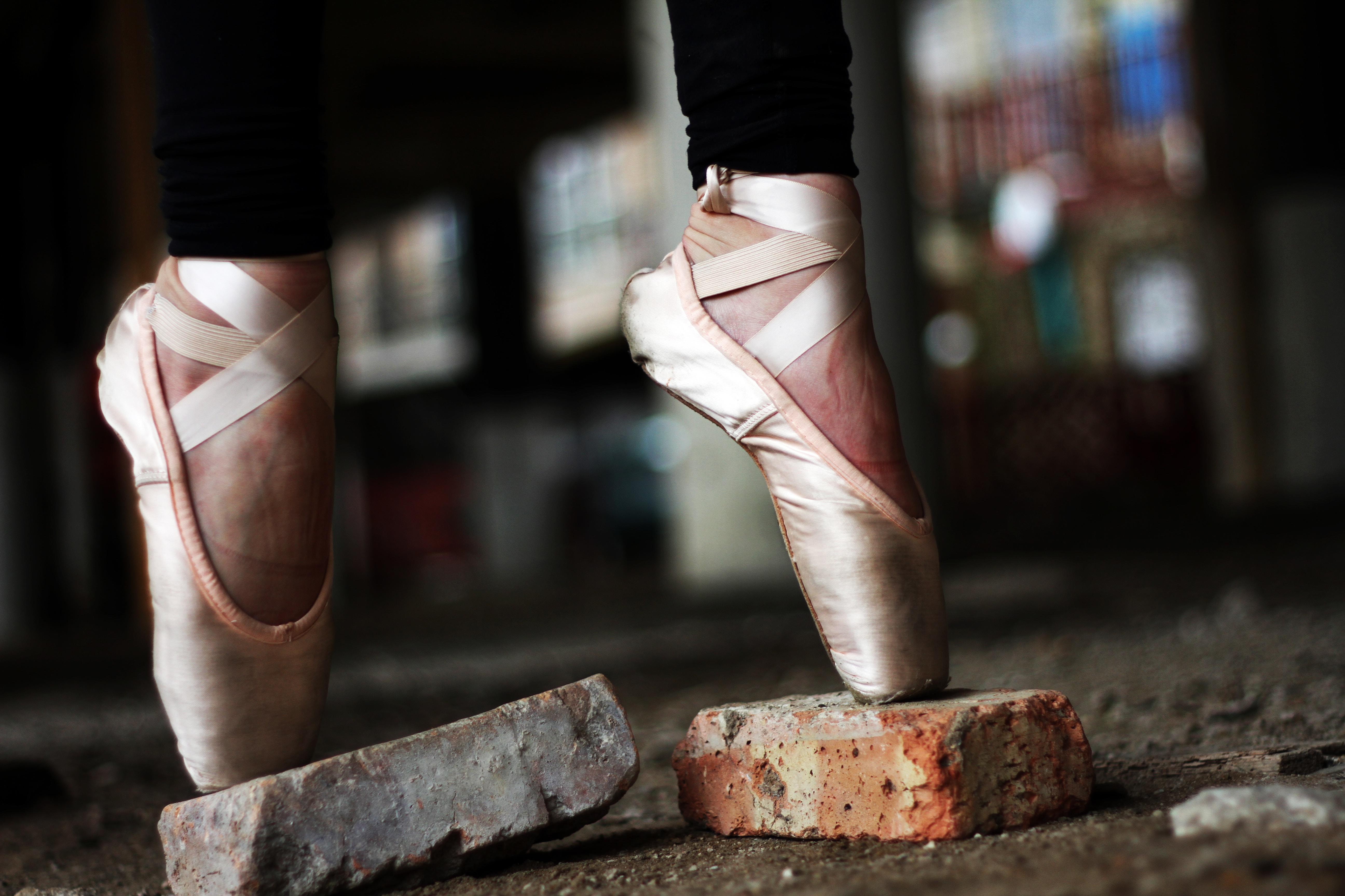 ballet dancer in pointe ballet shoes