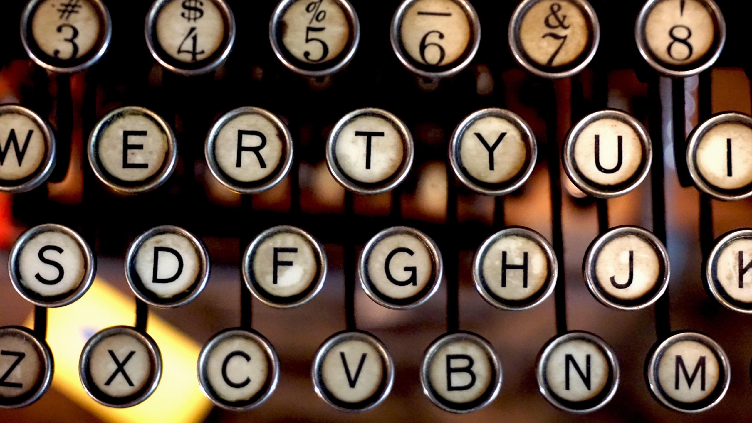 white and black typewriter