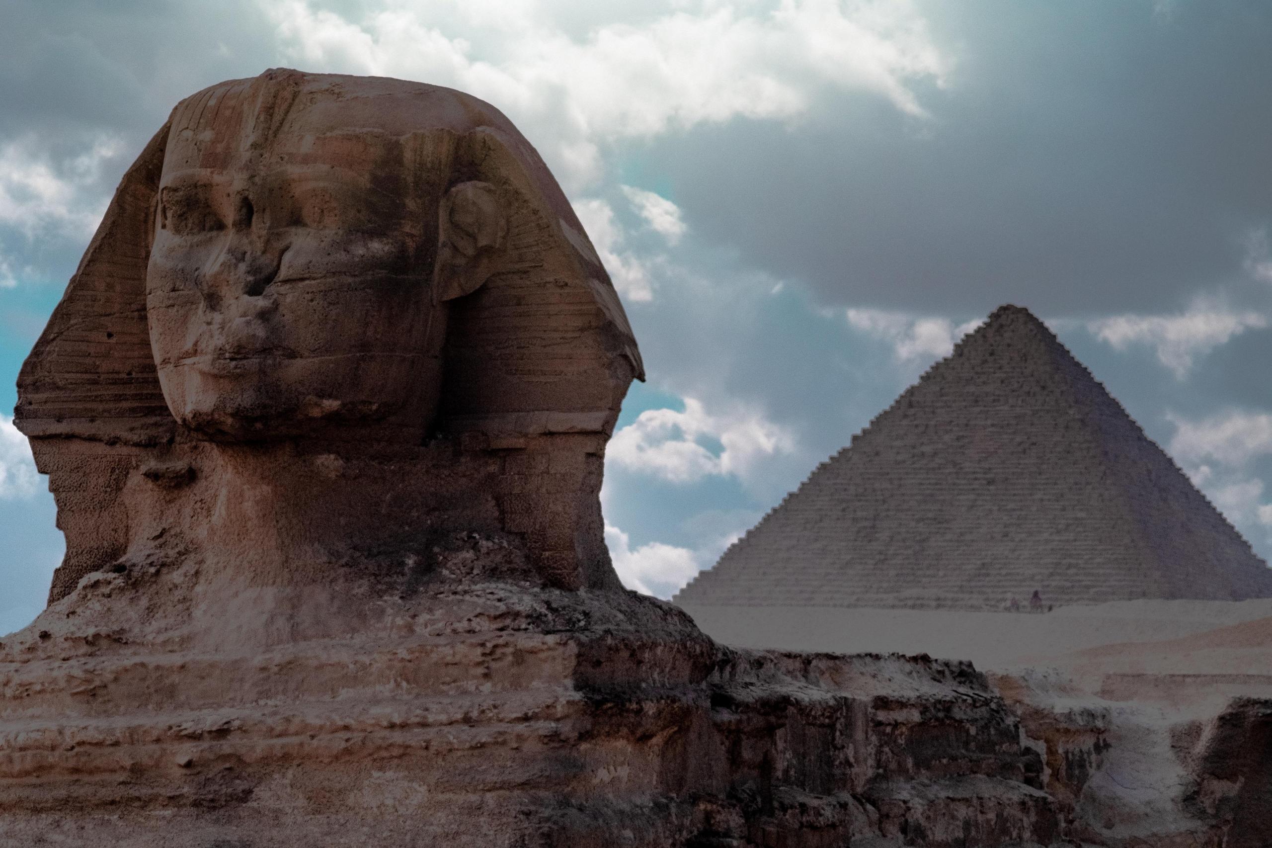 Sphinx and Great Pyramid of Giza