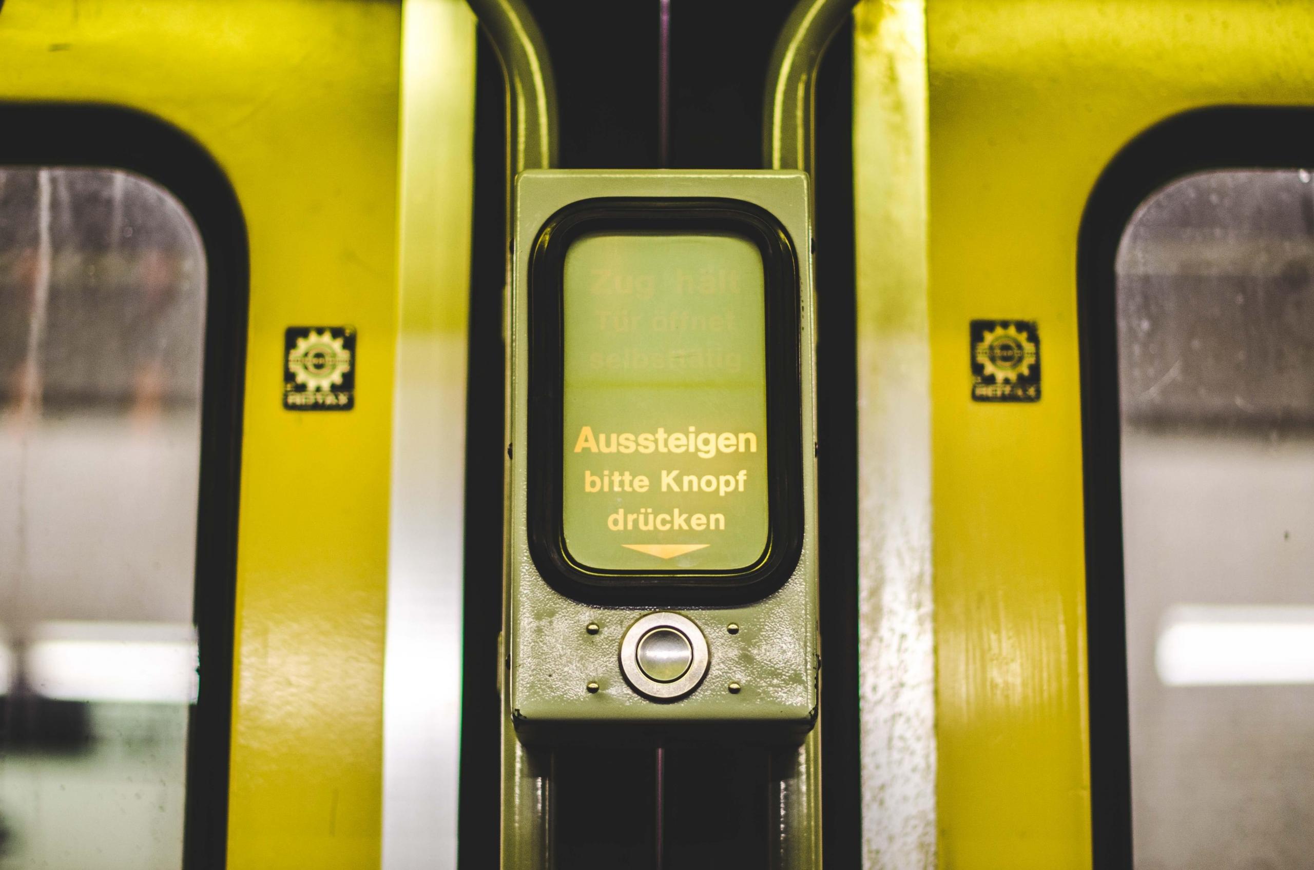 sign on German train door