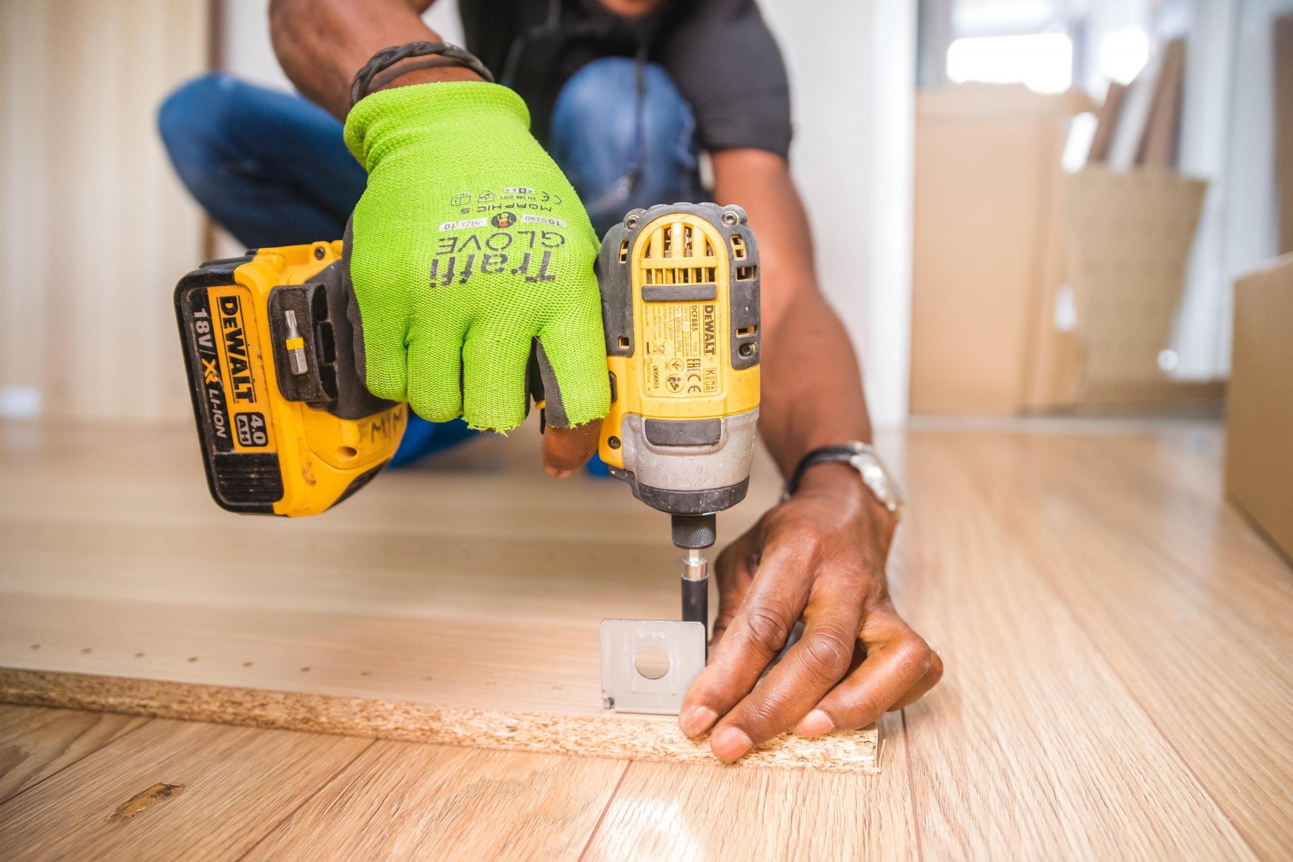 carpenter drilling