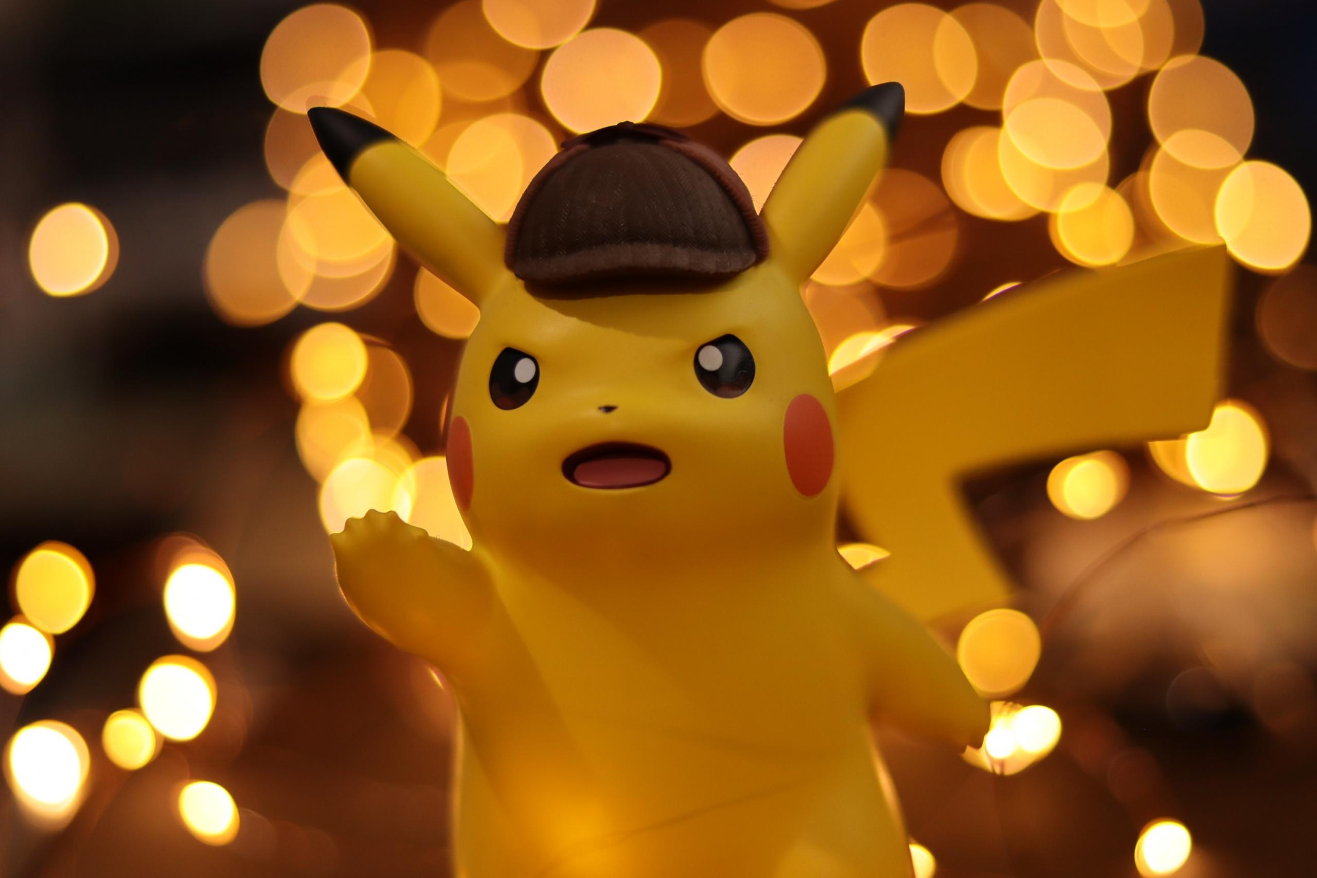 Pikachu infront of twinkling lights
