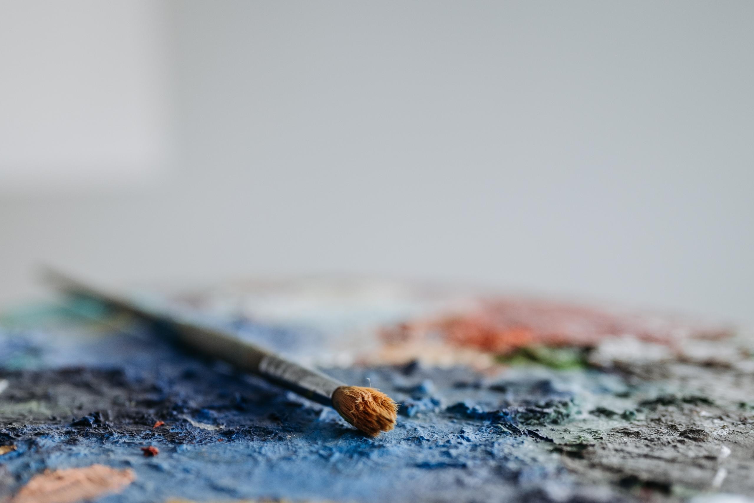 painter's palette and paintbrush