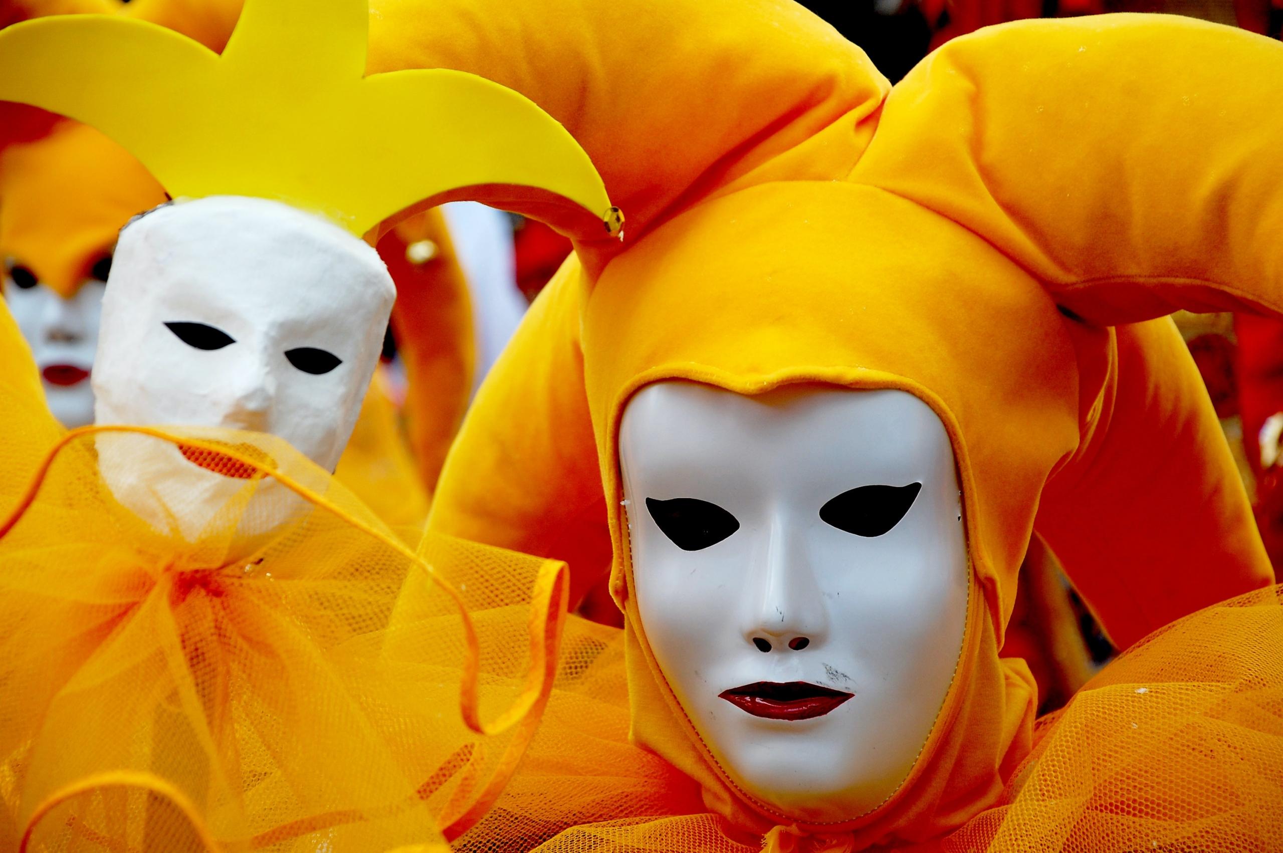 drama parade