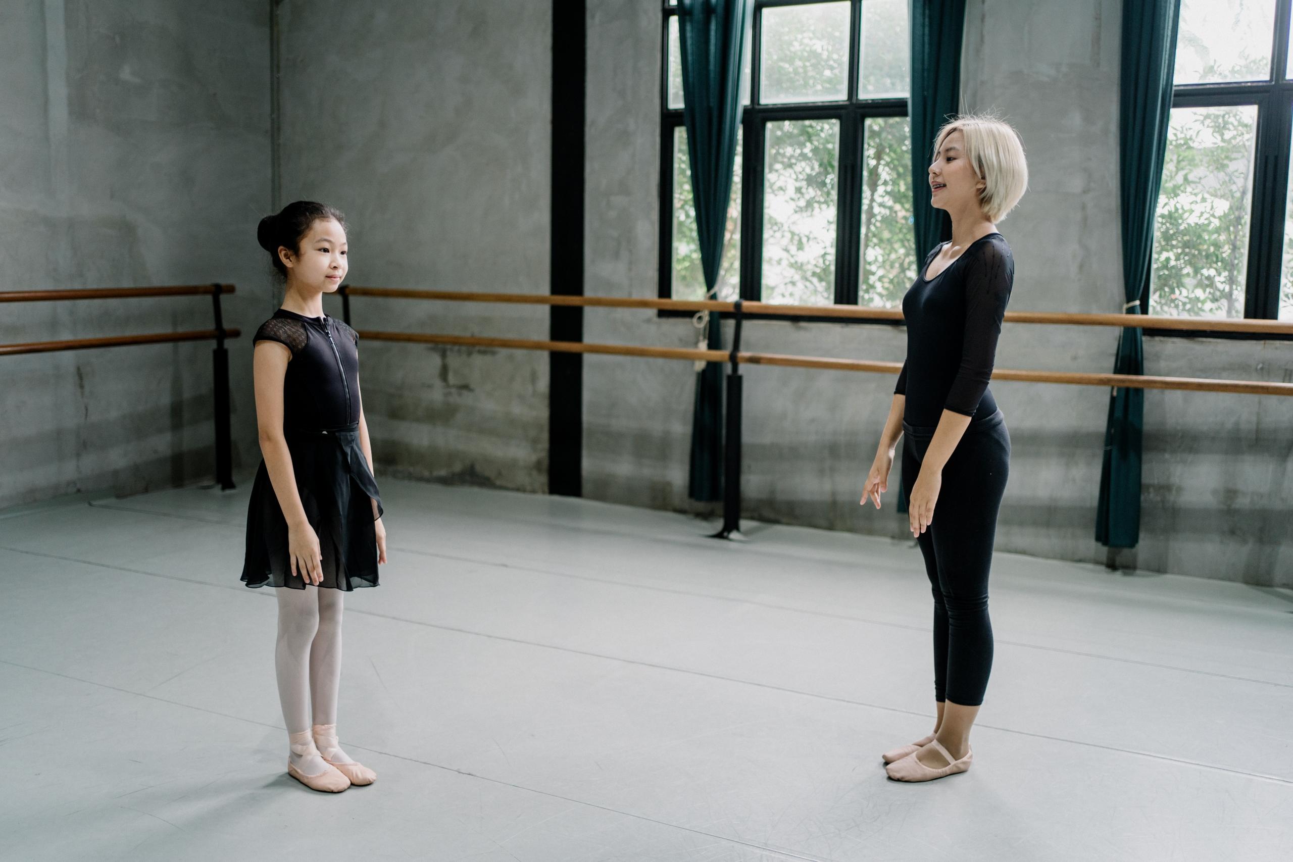 dance teacher and young studrn