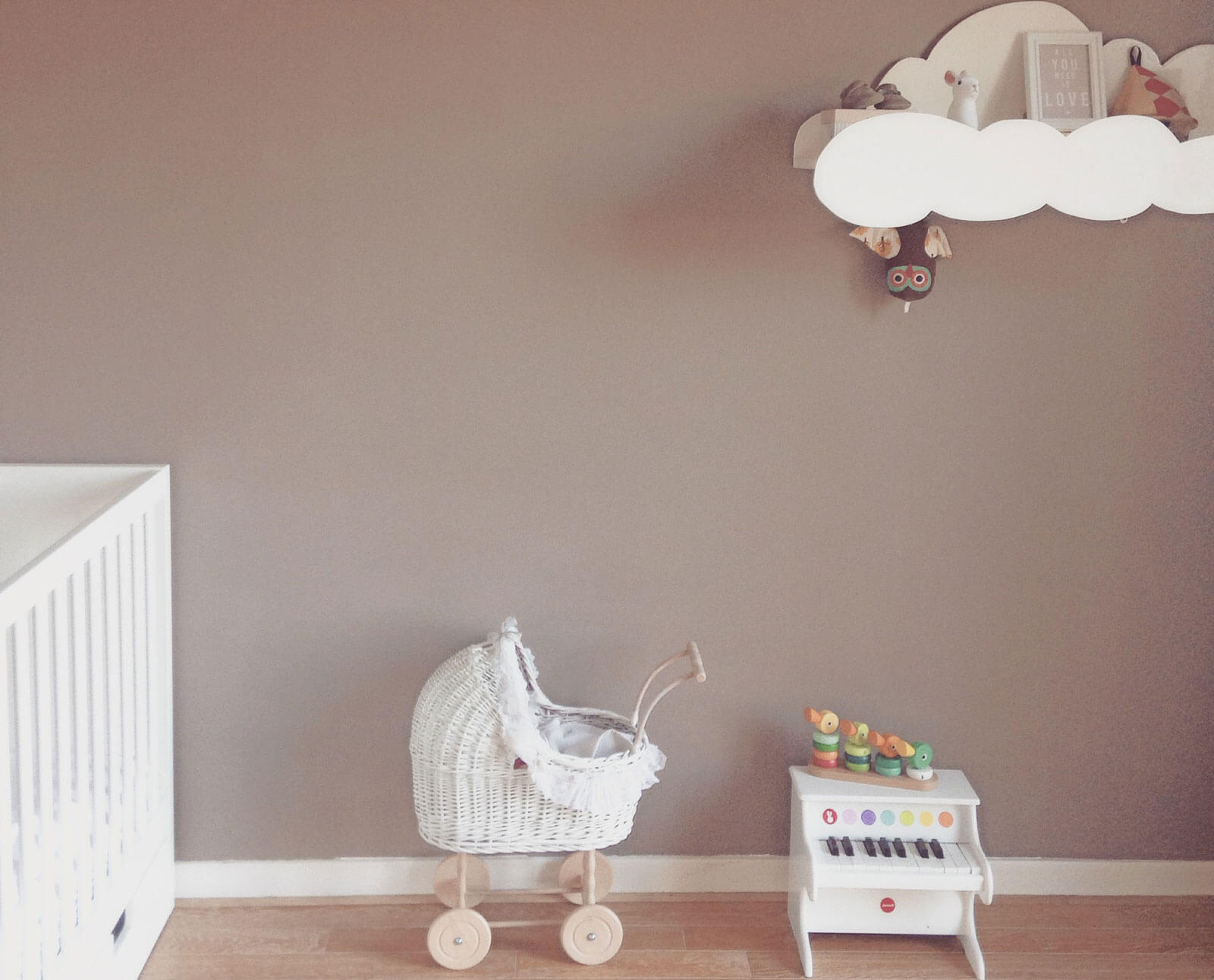 How big is a spinet piano?