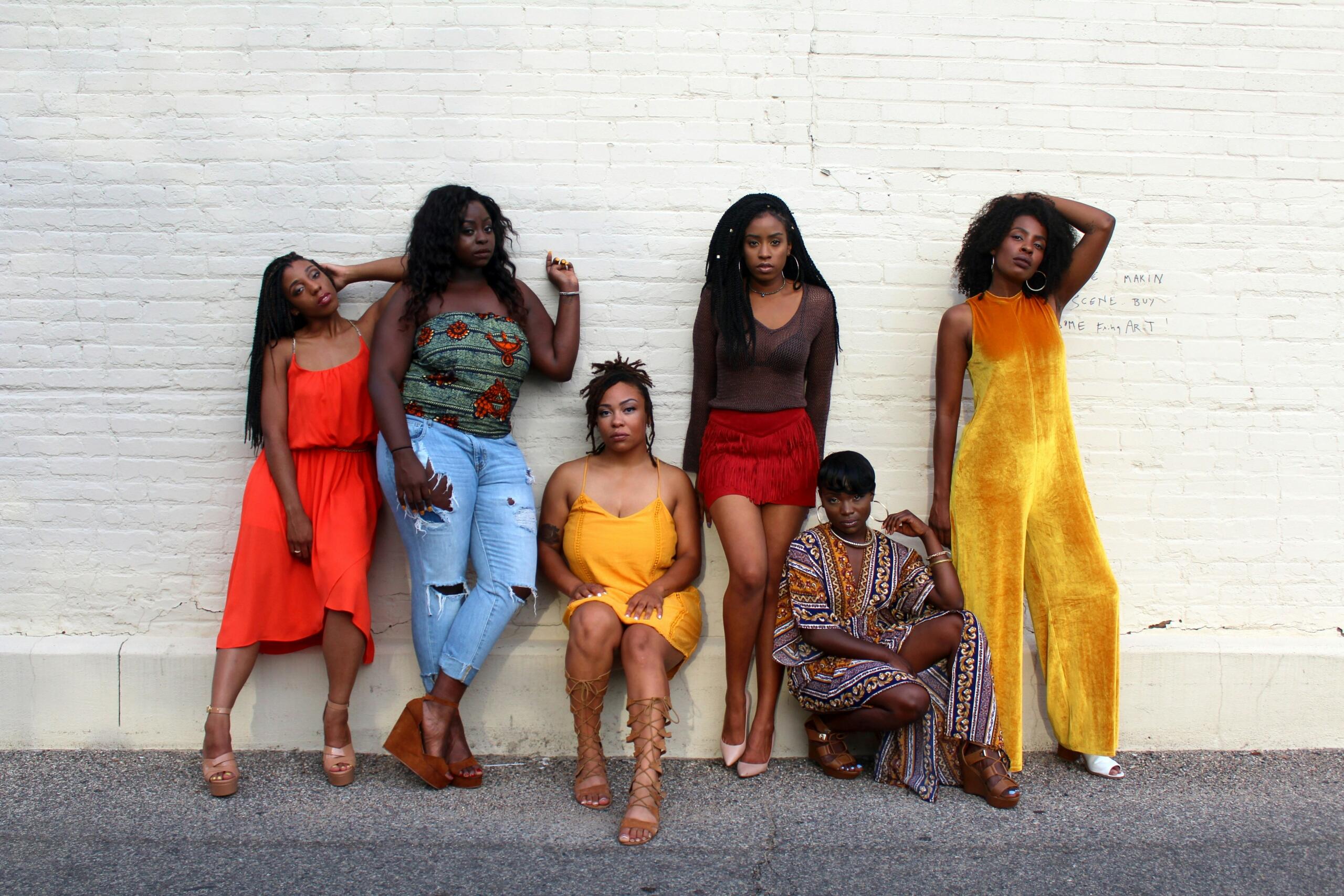Image of trendy black women.