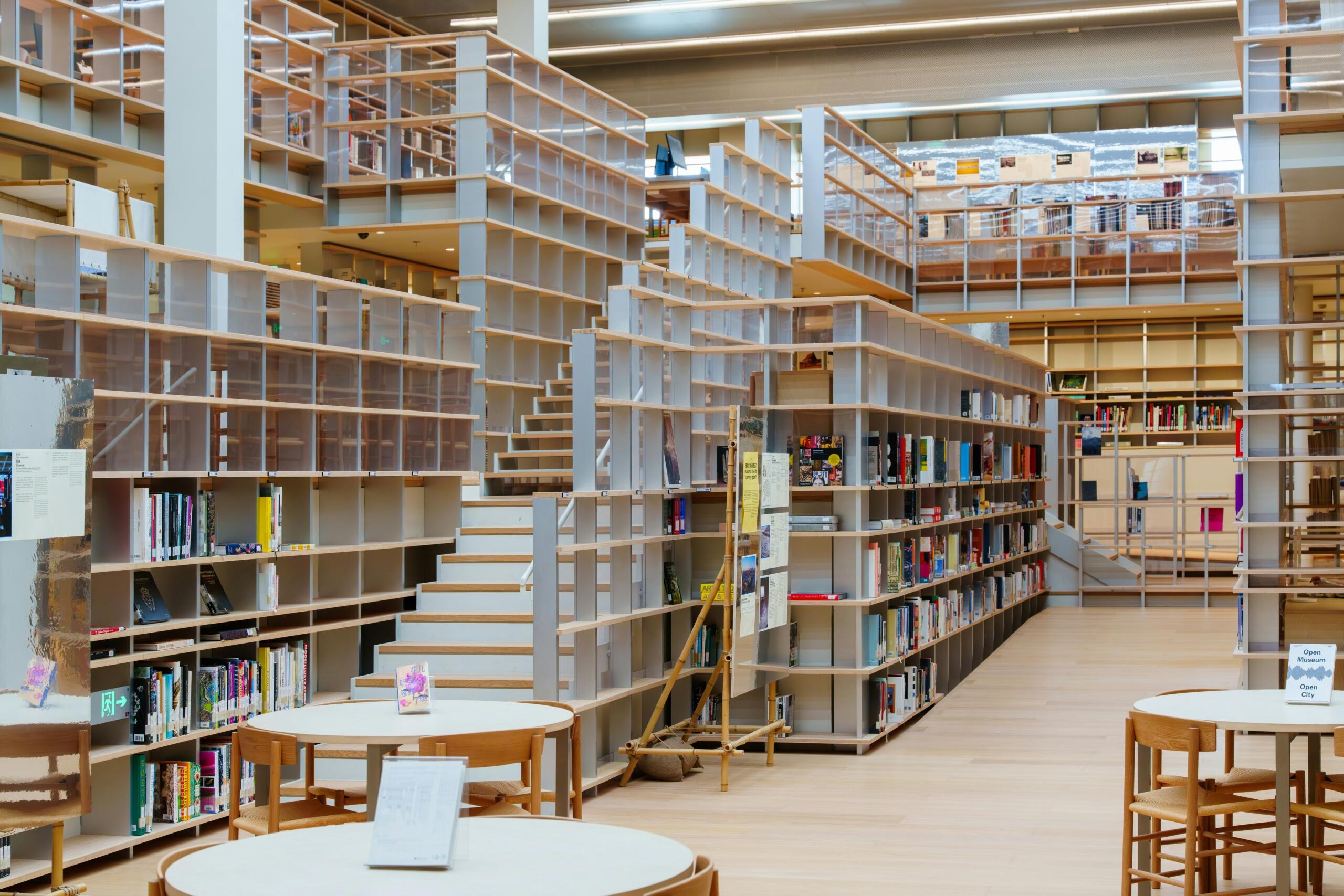 A library where book shelves are filled with books